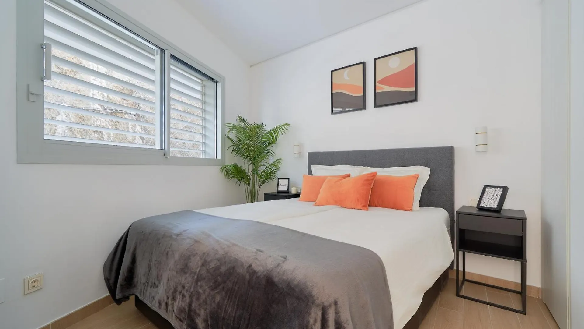 Stunning Seaview Terrace One-Bedroom Apartment Fuengirola 0*,  Spanien