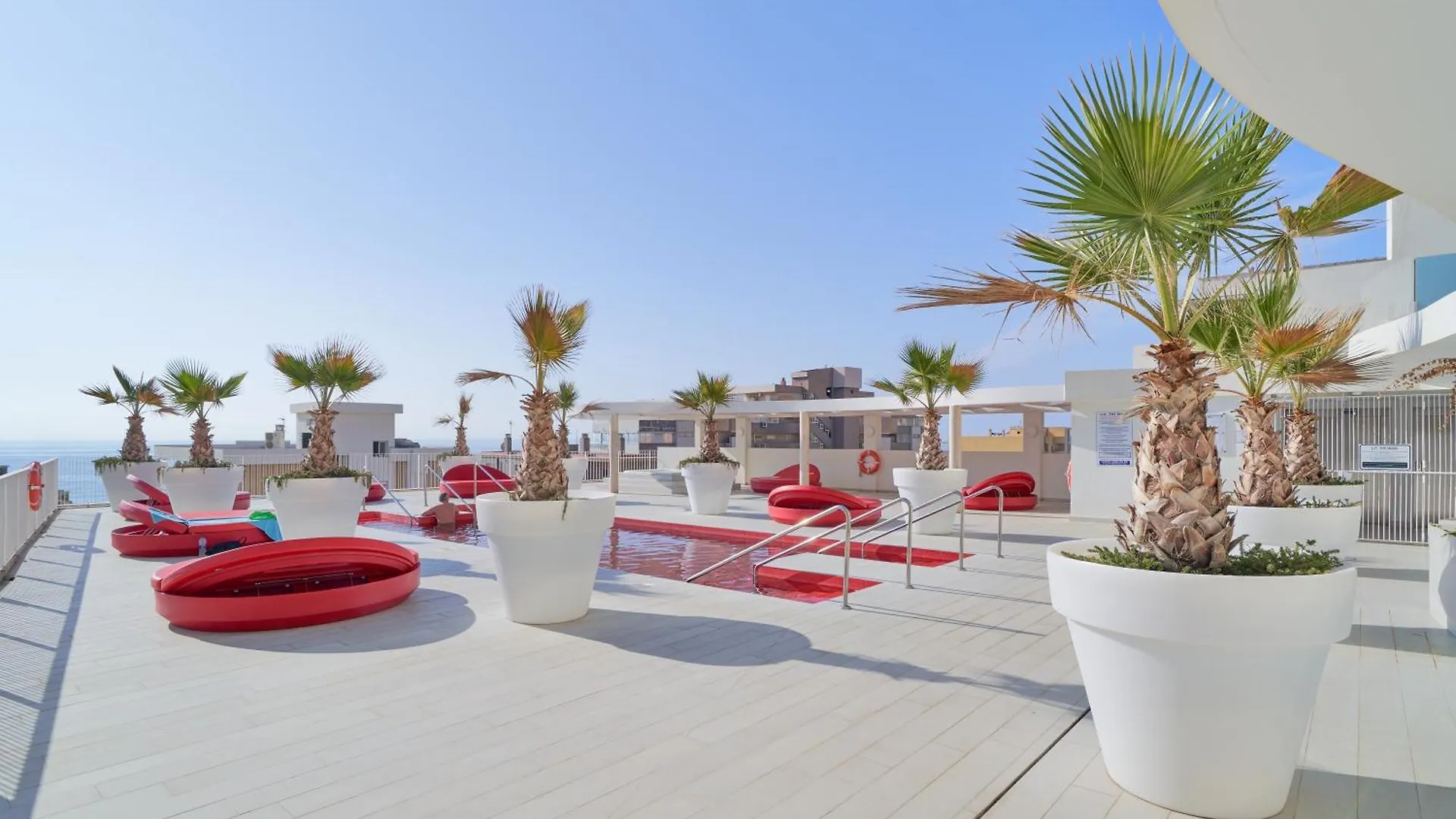 Stunning Seaview Terrace One-Bedroom Apartment Fuengirola Spanien